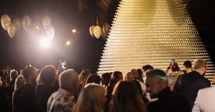 Bild: Atlantis, The Palm, Moët & Chandon X Guinness World Records 2022_Tower build_Silvester 2021