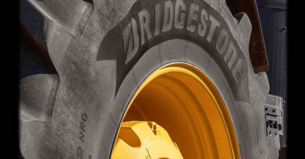 Bild: Bridgestone unterstützt Fluthelfer (Bild / Copyrights: Bridgestone Deutschland)