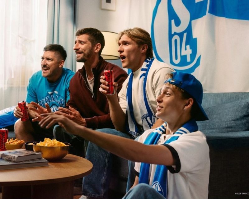 Coca-Cola ist ab der Saison 2026/2027 zurück als offizieller Bundesliga-Partner (Quelle / Copyright: The Coca-Cola Company)