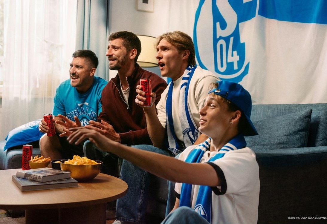 Coca-Cola ist ab der Saison 2026/2027 zurück als offizieller Bundesliga-Partner (Quelle / Copyright: The Coca-Cola Company)