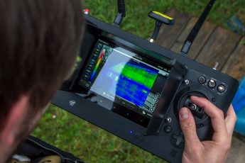 Die professionellen Drohnenpiloten von my-road.de testeten die hochpreisige Drohne Yuneec Typhoon H mit integrierter Wärmebildkamera auf ihre Funktionalitäten. (Bildnachweis: my-road.de)