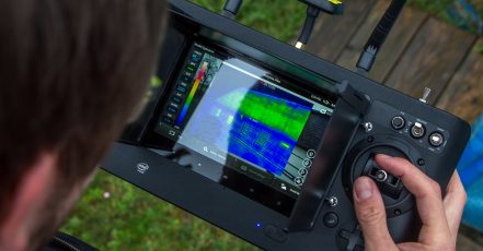 Die professionellen Drohnenpiloten von my-road.de testeten die hochpreisige Drohne Yuneec Typhoon H mit integrierter Wärmebildkamera auf ihre Funktionalitäten. (Bildnachweis: my-road.de)
