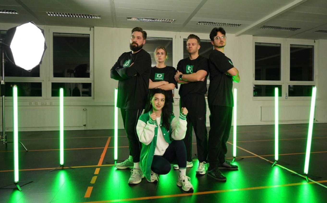 Das DEICHMANN-Team für die erste Ausgabe der Live-Gaming-Show Beat the Brand am 5. Februar 2025 in Köln. (Foto / Copyright: DEICHMANN)