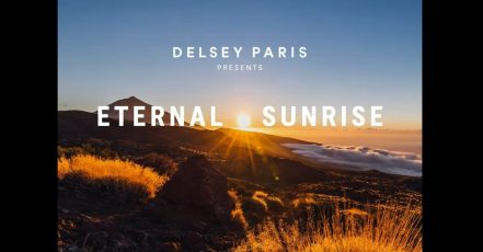Screenshot (v. 08.11.2023) aus dem Kampagnenvideo #EternalSunrise von FRED & FARID N.Y. für DELSEY PARIS (Link s.o.)