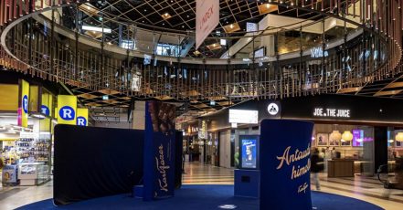 Desire-a-Bar Installation von Karl Fazer x SEK im Kamppi Shopping Centre Helsinki (Bildquelle: SEK Finland)