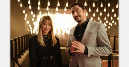 Bild: Diana zur Löwen und Eko Fresh unterstützen die Telekom-Initiative im Kampf gegen Hass im Netz. (Bildrechte: Deutsche Telekom AG)