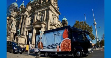 Bild: Die ASICI "Ham Passion Tour" macht auch in 2019 Station in Berlin (Quelle: obs/Ham Passion Tour)