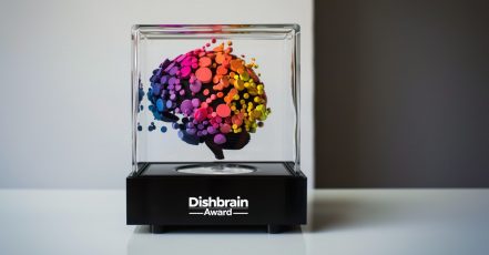 Dishbrain Award (Bildrechte: Dishbrain / dishbrain.com; Quelle: MediaMarktSaturn)