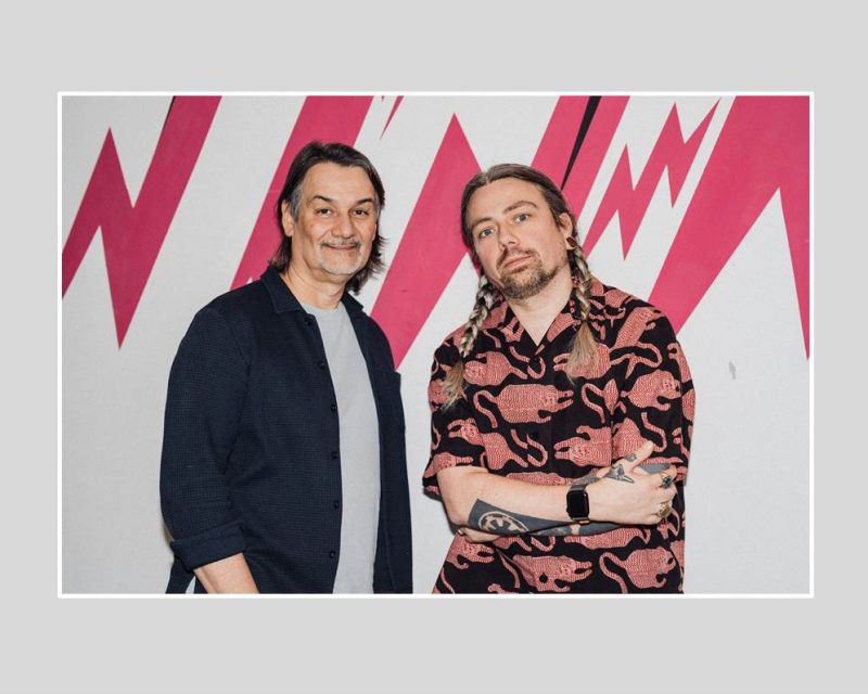 v.l.n.r.: Die kreativen Köpfe hinter dem Absolut PandoraHub – Eduardo García, Chief Creative Officer von German Wahnsinn, Philipp Feit, Chief Creative Officer von German Wahnsinn (Foto / Mitte: Stefan Trocha)