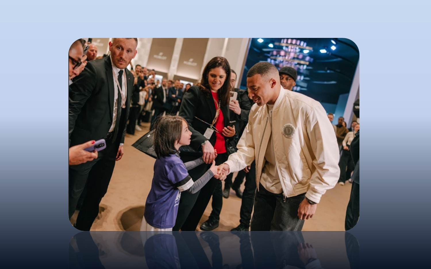 Kylian Mbappé als Hublot Markenbotschafter auf der Internationalen Uhrenmesse Watches & Wonders, 9.-15. April 2024, Genf (Bildrechte: Hublot)