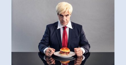 Bild: LikeMeat Till Lindemann Veganuary 2021 (Quelle: obs/LikeMeat GmbH)