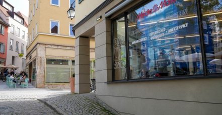 Der neue Betterway Pop-up-Store von MediaMarktSaturn in Tübingen vereint Nachhaltigkeit und Technik (Bildrechte: MediaMarktSaturn Deutschland)