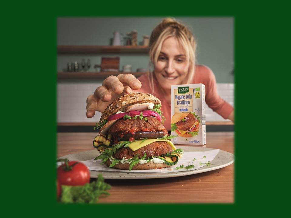 Titelbild: Netto startet 2022 mit der "Nachhaltiger ins neue Jahr"-Kampagne (Pressebild / Copyrights: Netto Marken-Discount Stiftung & Co. KG)