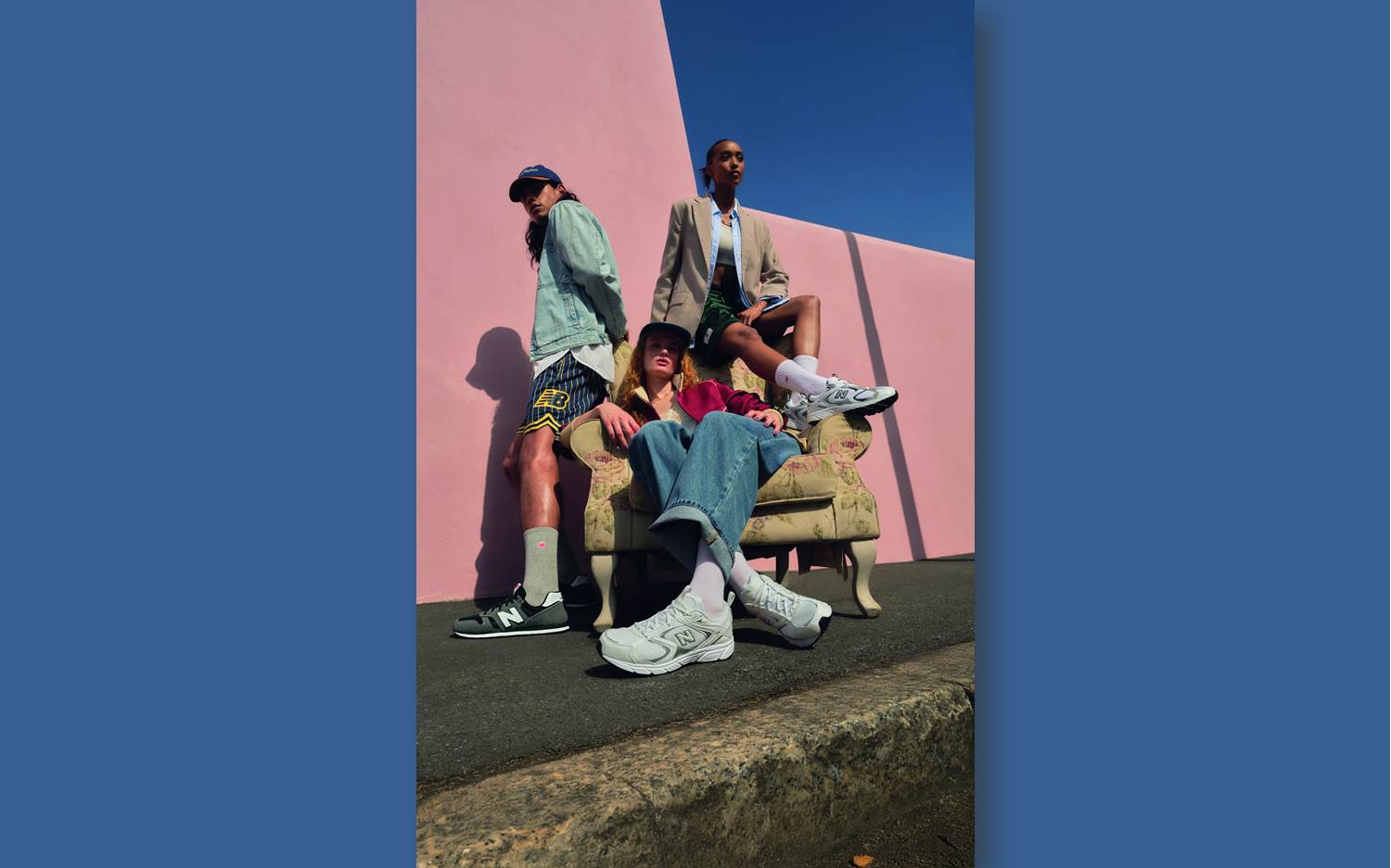 Motiv aus der DEICHMANN New Balance Kampagne 2026 (Foto: DEICHMANN/Lukas Korschan)