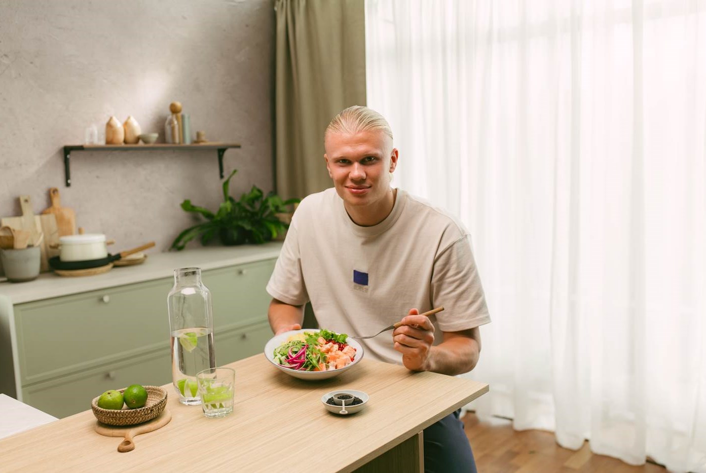 Erling Haaland wirbt ab sofort im deutschen Markt für das Norwegian Seafood Council (NSC). Foto / Credit: Lee Barker
