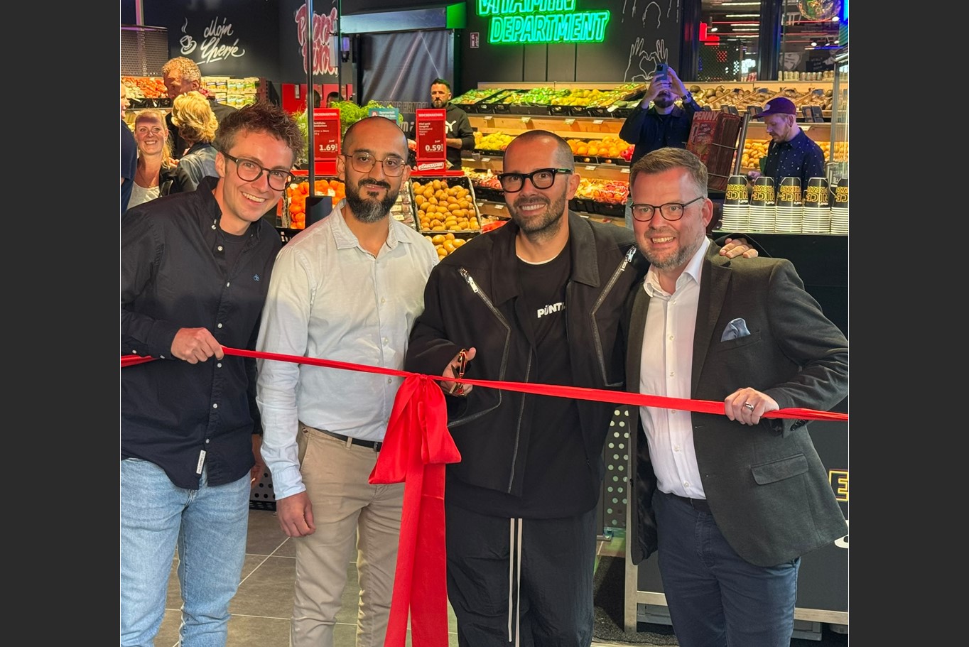 Der PENNY Markt Pünti öffnet mit neuer Club-Atmosphäre. Bildrechte: PENNY Markt GmbH