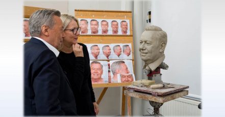 Roland Kaisers Besuch für Madame Tussauds Berlin bei den "Merlin Magic Making"-Studios in London. (Bildrechte: Madame Tussauds Berlin)