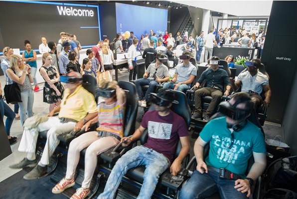 Bild: Samsung Showcase VR-Kino (Quelle: Samsung.com)