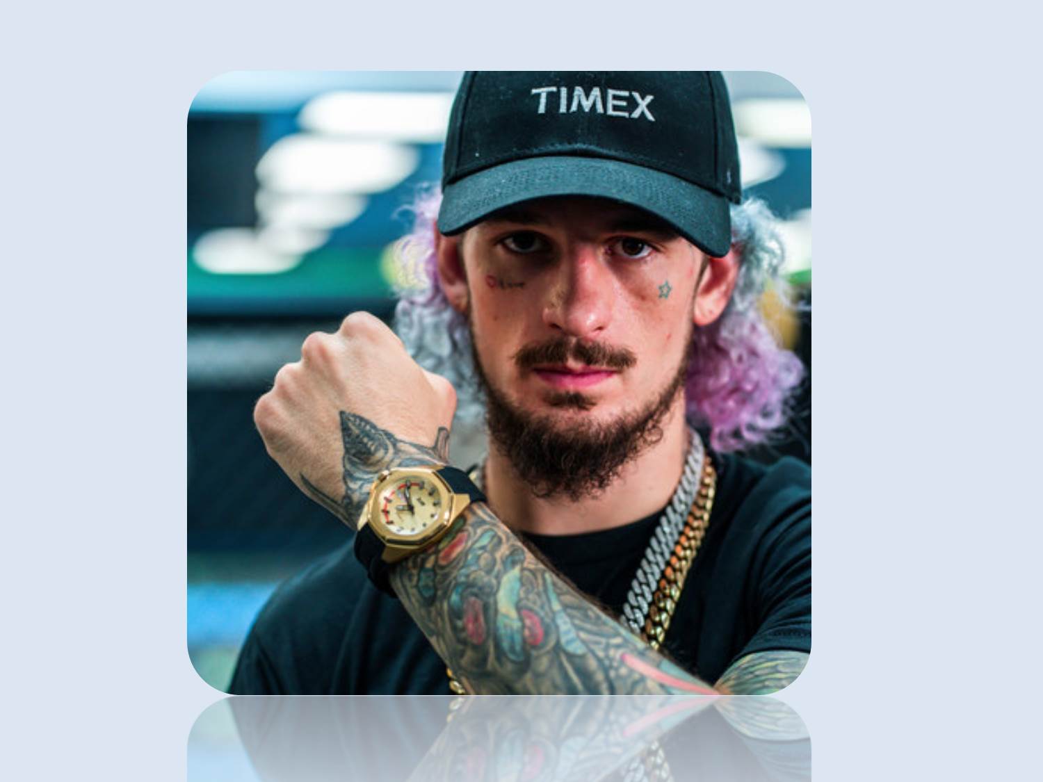 Sean O'Malley ("Suga") macht sich stark als Markenbotschafter für Timex | Timex steps into the Octagon with an official UFC co-branded collection (Pressefoto / Bildquelle: Timex Group)