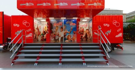 Coca-Cola Share-a-Coke Kampagne 2025, Truck-Tour in Deutschland, Visual (Bildquelle: The Coca-Cola Company)