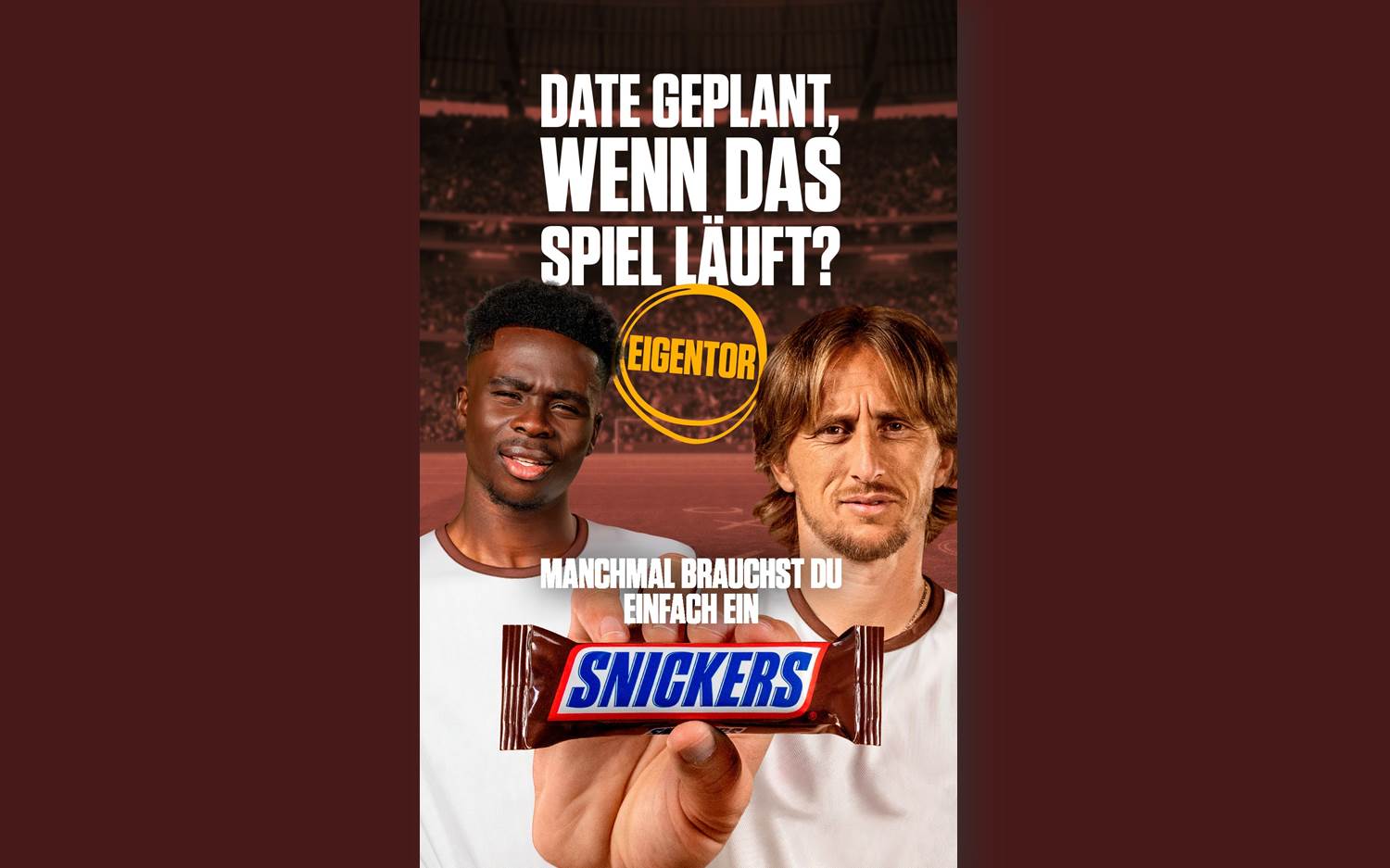 Snickers präsentiert zusammen mit Luka Modrić und Bukayo Saka humorvoll die "Eigentore" der Nation (Copyright: Mars Wrigley)