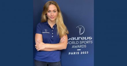 Titelbild: Rennfahrerin Sophia Flörsch (Bildrechte: Sophia-Floersch | Bildquelle: Motorworld Group)