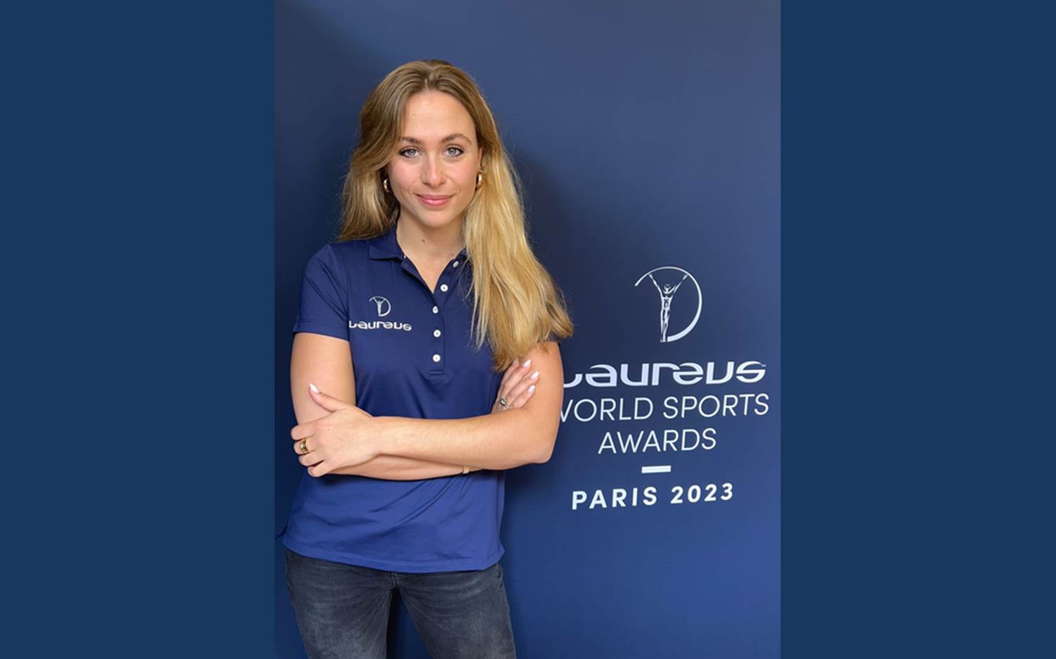 Titelbild: Rennfahrerin Sophia Flörsch (Bildrechte: Sophia-Floersch | Bildquelle: Motorworld Group)