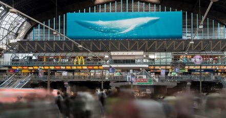 The Whale, der neue DOOH-Screen von Ströer, wird ab 2026 die größte Digital-Out-of-Home-Werbefläche in Deutschland sein (Bildrechte: Ströer SE & Co. KGaA)