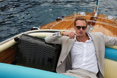 Alexander Skarsgård with TUMI Latitude (PRNewsfoto/TUMI)