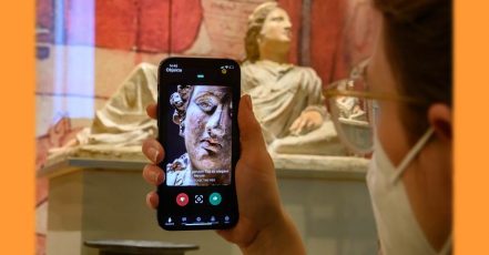 Der Lockdown löst einen nie dagewesenen Kreativ-Schub der Karlsruher Kultur aus / Demnächst: Tindern im Badischen Landesmuseum: Urnendeckelfigur einer vornehmen Etruskerin, 2 Jh. v. Chr. Wer sie "matched" kann einen Dialog mit ihr beginnen. (Quelle: KTG Karlsruhe Tourismus GmbH | Fotograf: ARTIS – Uli Deck)